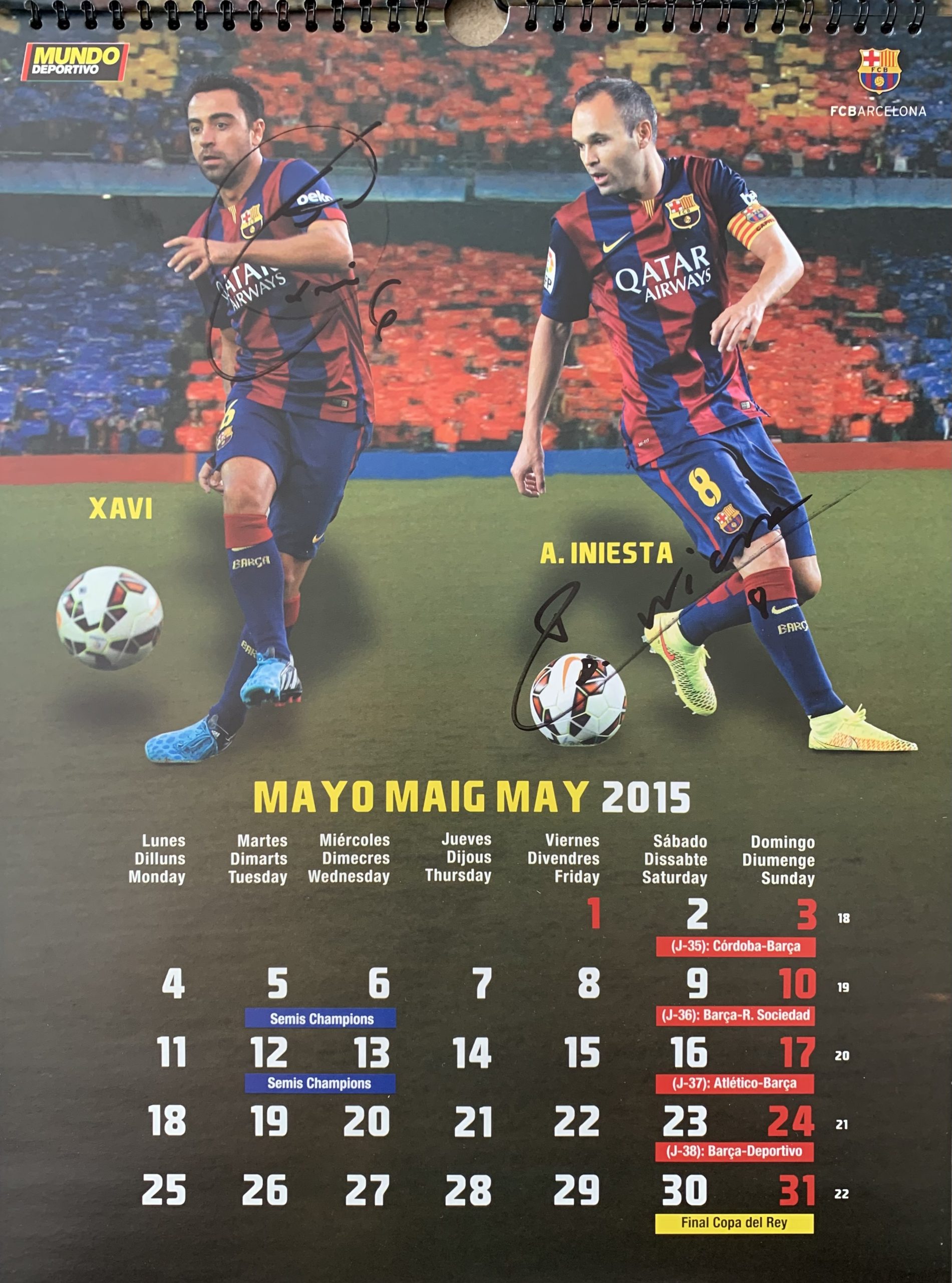 Calendari 2015 FC Barcelona el mundo deportivo signat pels jugadors Xavi Iniesta
