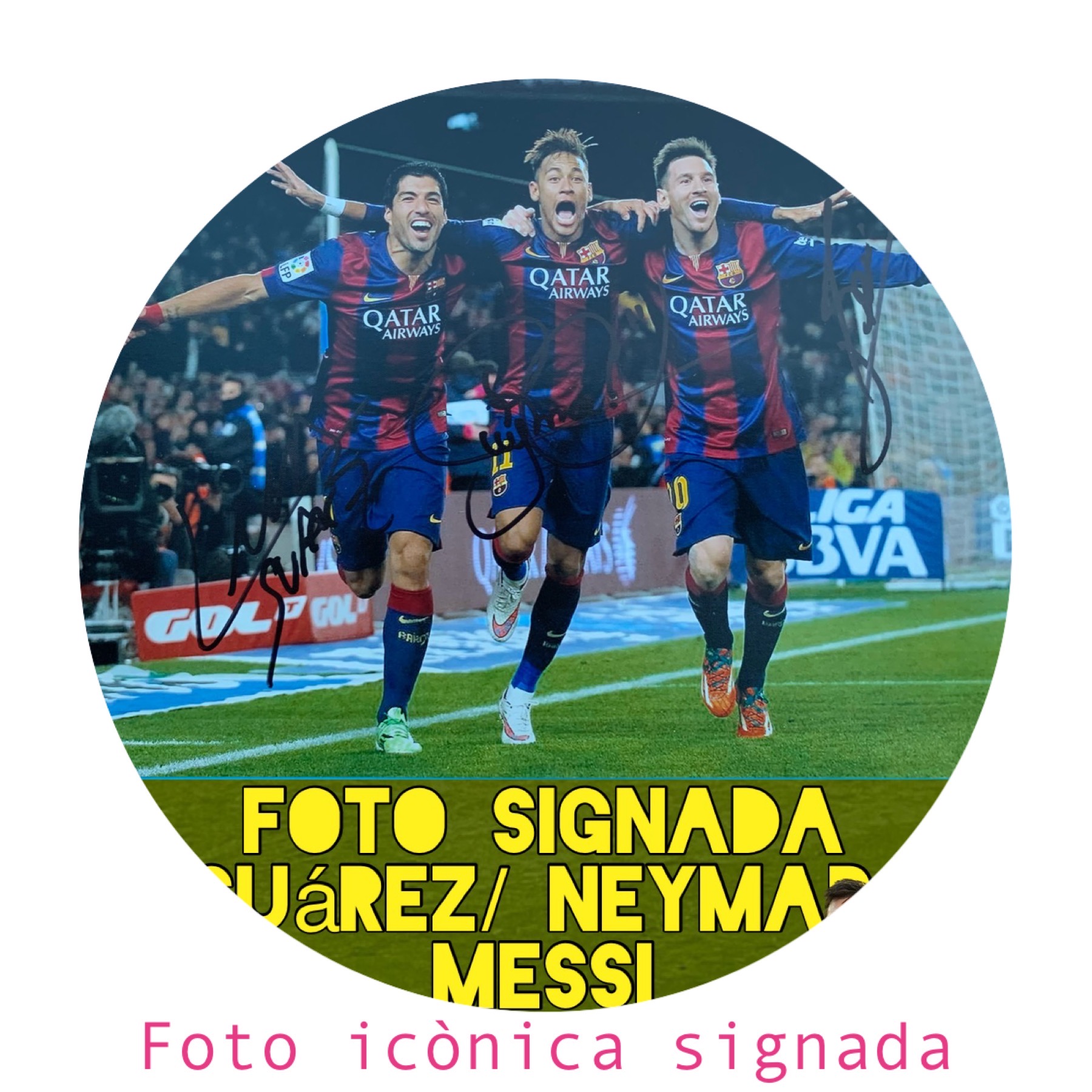 FOTO mítica 2015 signada pels jugadors Suárez Neymar Messi Camp Nou FC Barcelona Albert Gea (fotògraf)