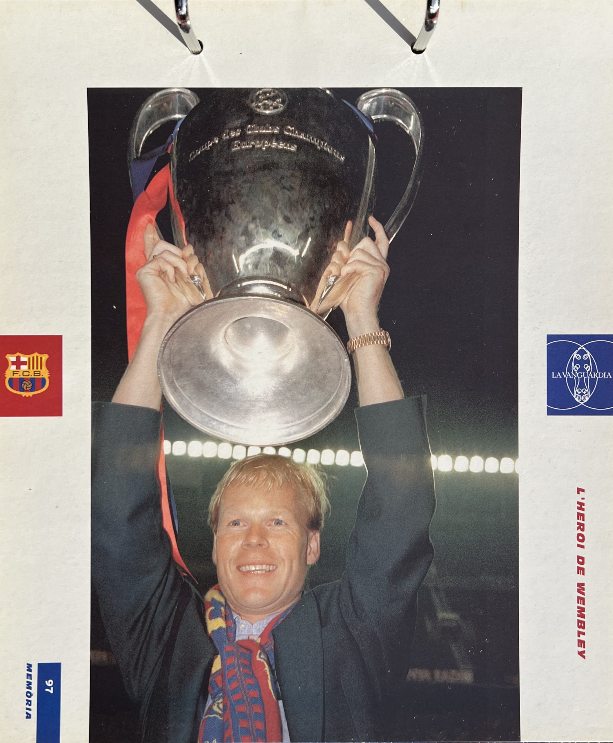 Gran àlbum de cromos del Barça la Vanguardia 1999 fitxa 97 Koeman