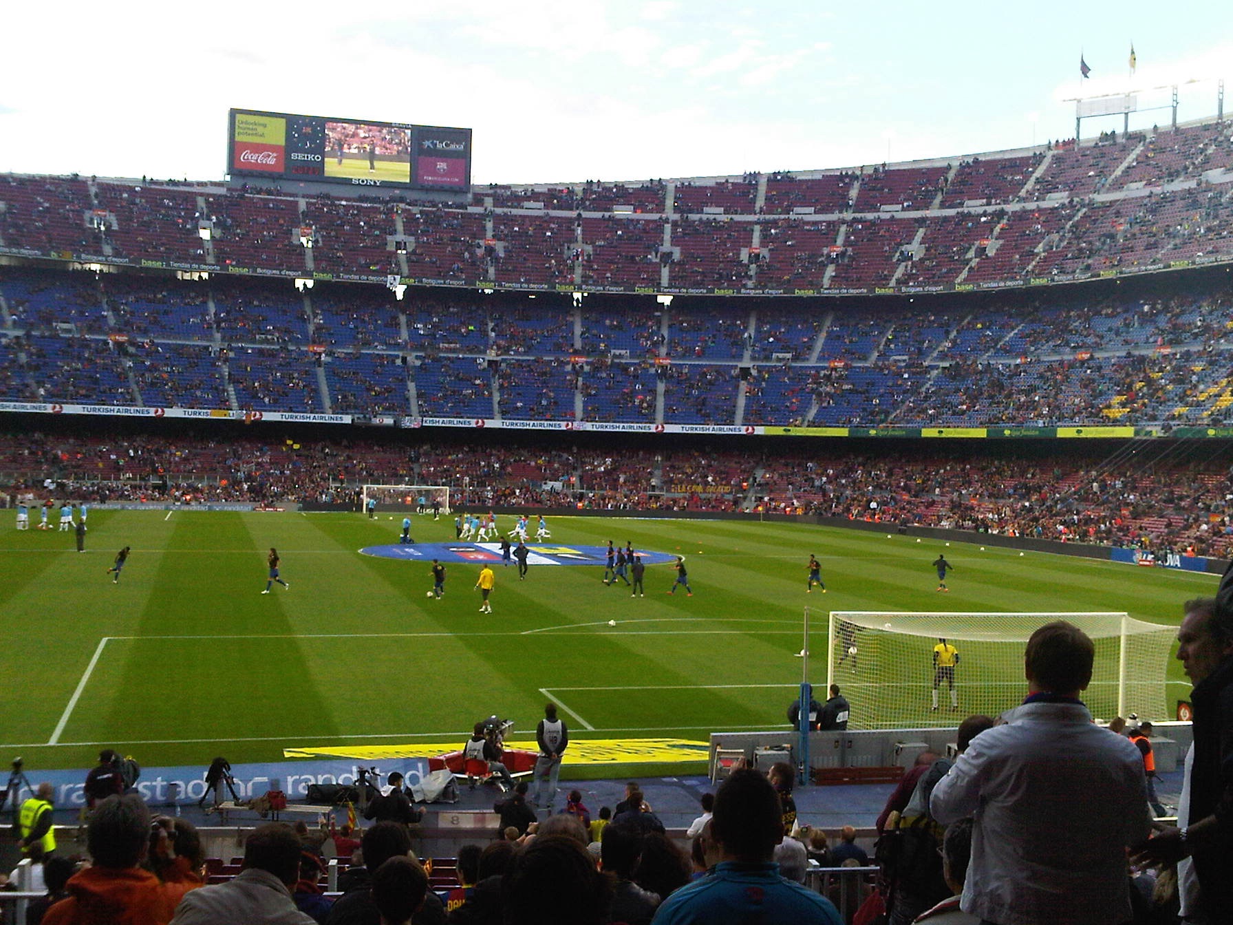 Vista del Camp Nou abans del FC Barcelona RCD Espanyol