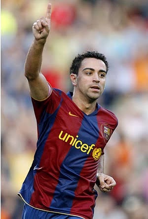 Xavi Hernández celebrant amb el FC Barcelona